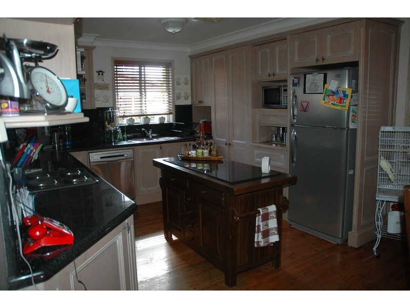 22 Kolodong Drive, Quakers Hill NSW 2763