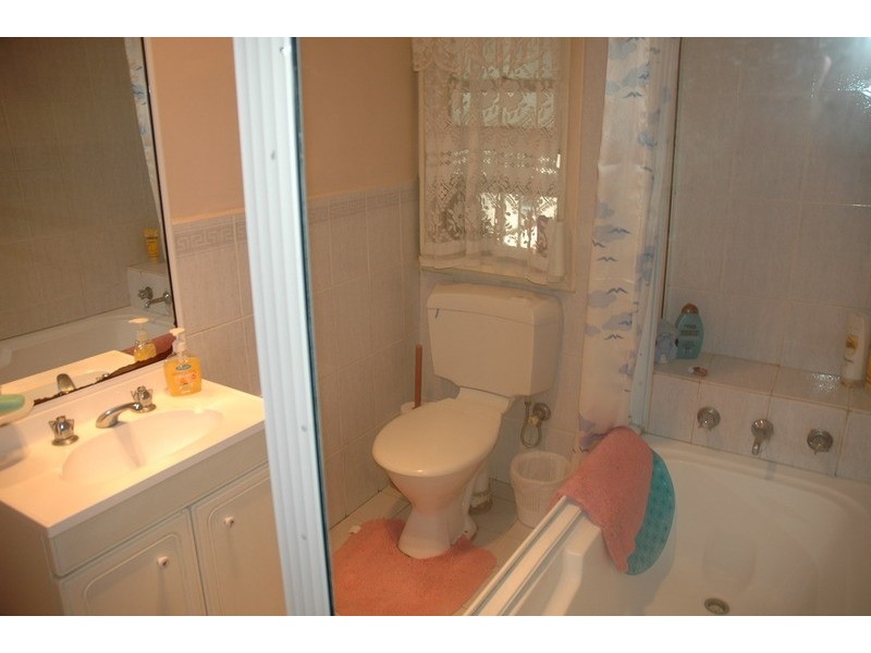 10 Gasmata  Crescent, Whalan NSW 2770