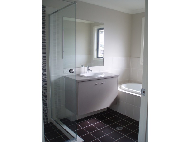 10 Ferdinand Crescent, Ropes Crossing NSW 2760