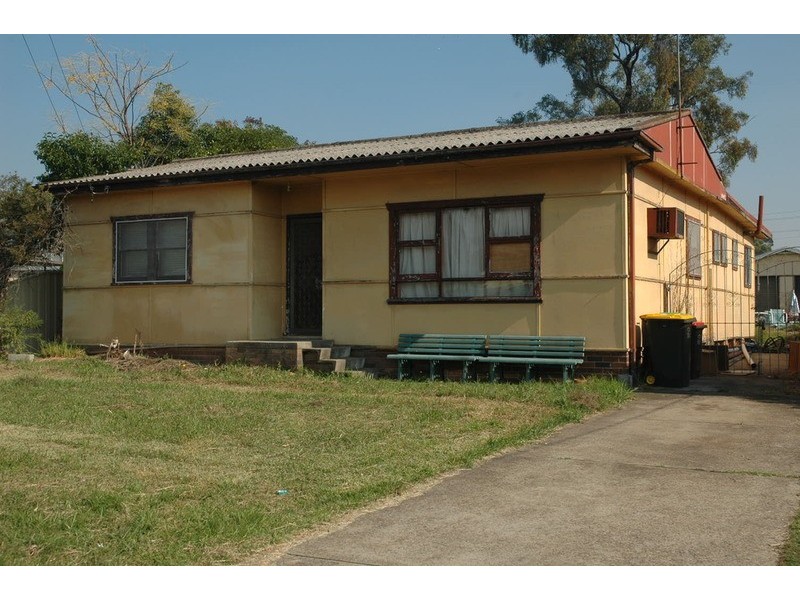 17 Freeman Street, Colyton NSW 2760