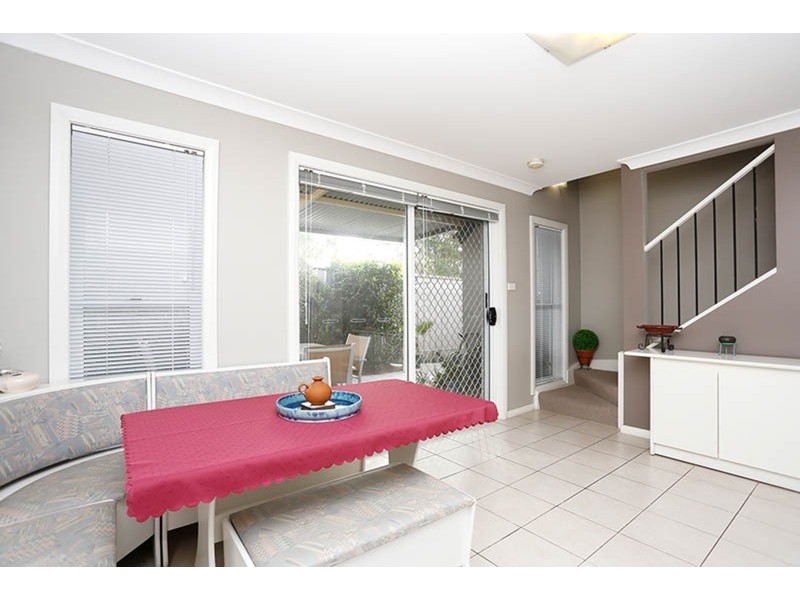 2/120 Brisbane Street, St Marys NSW 2760