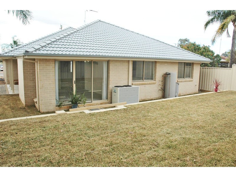 40 Leonard Street, Colyton NSW 2760