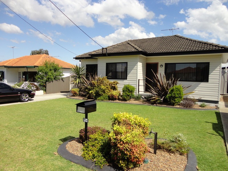 154 Carpenter Street, Colyton NSW 2760