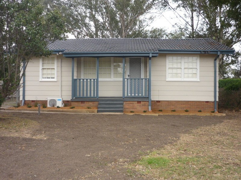 56 Manilla  Road, Lethbridge Park NSW 2770