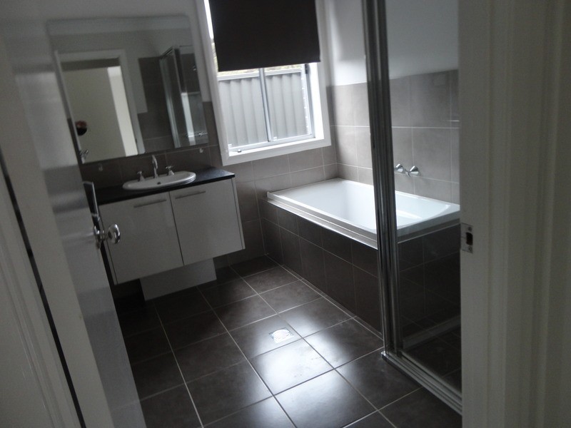 6 Daylesford Close, Ropes Crossing NSW 2760