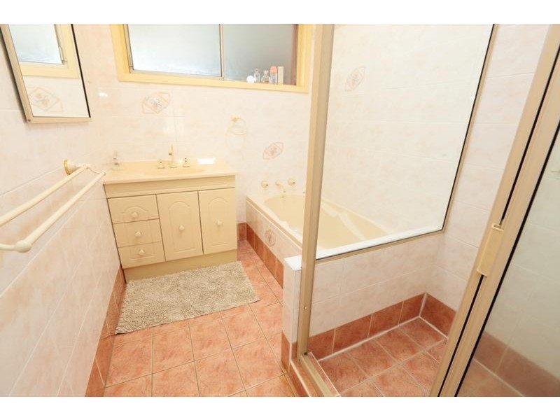 14 Gilbert Street, Colyton NSW 2760