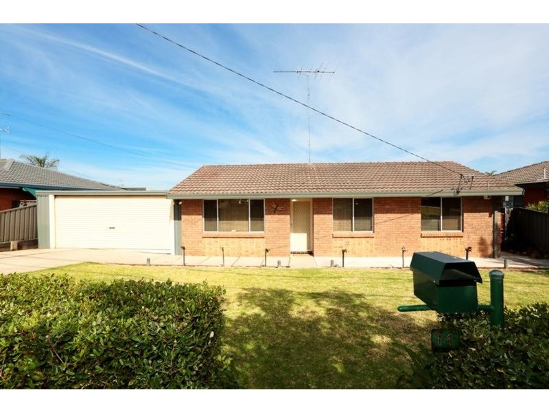 14 Gilbert Street, Colyton NSW 2760