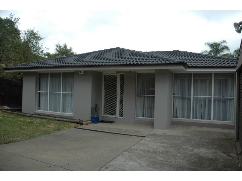 33 Bouchet Crescent, Minchinbury NSW 2770