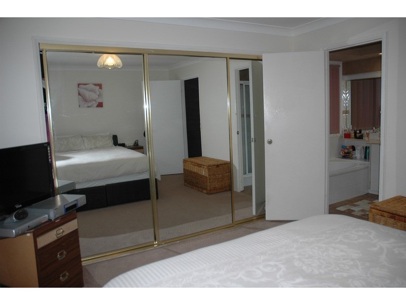 33 Bouchet Crescent, Minchinbury NSW 2770