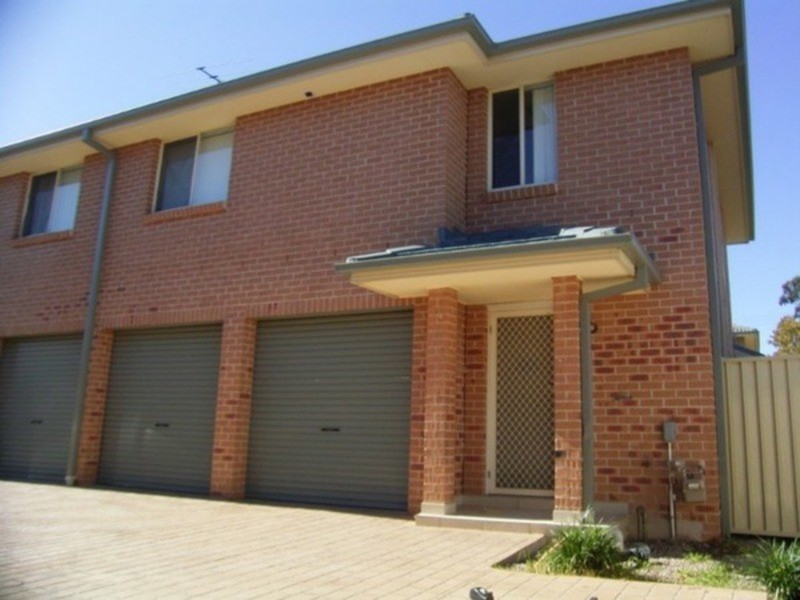2/62 Hillend Road, Doonside NSW 2767