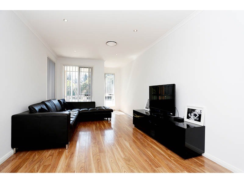 2/71 Hobart Street, St Marys NSW 2760