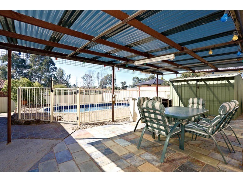 7 Derwent Place, St Clair NSW 2759