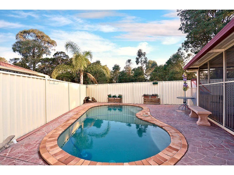 10 Martin Grove, Colyton NSW 2760