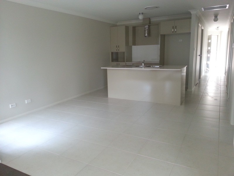 35 Moluccana  Crescent, Ropes Crossing NSW 2760