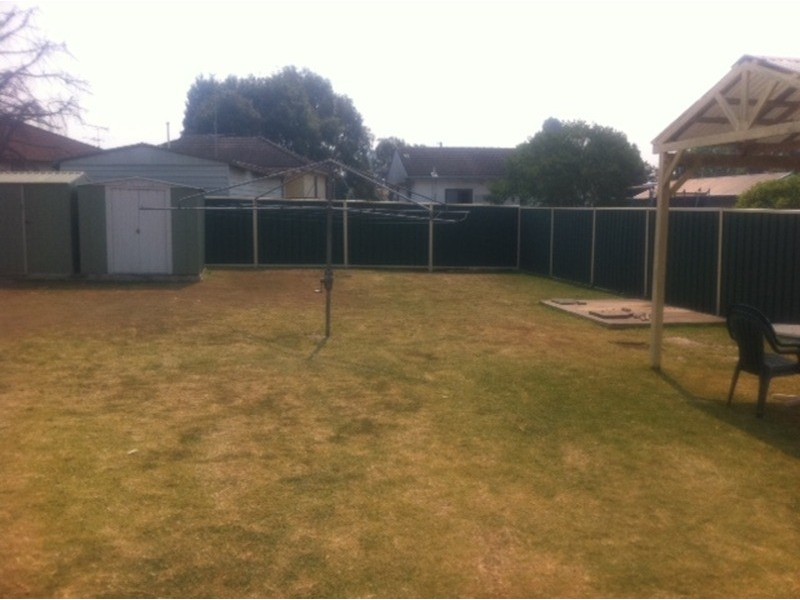 17 Parkin Road, Colyton NSW 2760