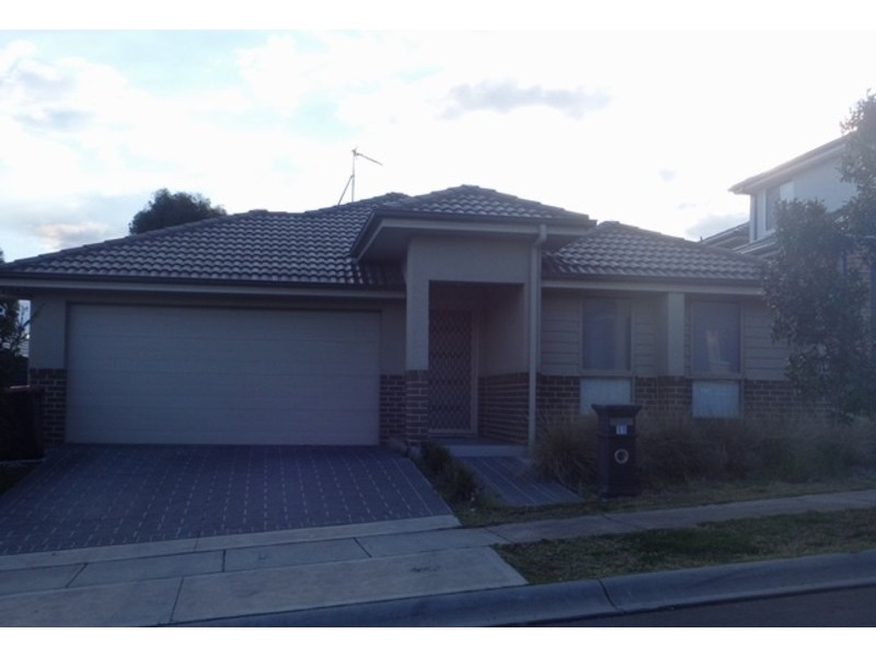 11 Allom Street, Ropes Crossing NSW 2760