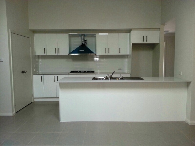 11 Allom Street, Ropes Crossing NSW 2760