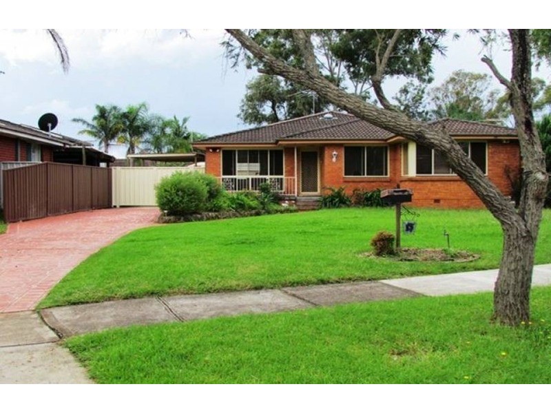 13 Kembla Street, Dharruk NSW 2770