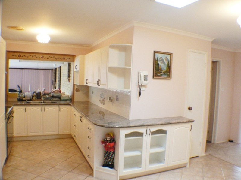 149 Banks Drive, St Clair NSW 2759