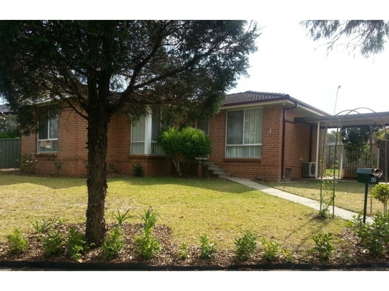 42 Cowper Circle, Quakers Hill NSW 2763