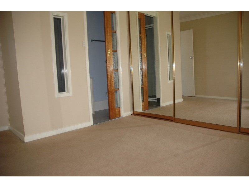 6 Yarrabee Place, Colyton NSW 2760