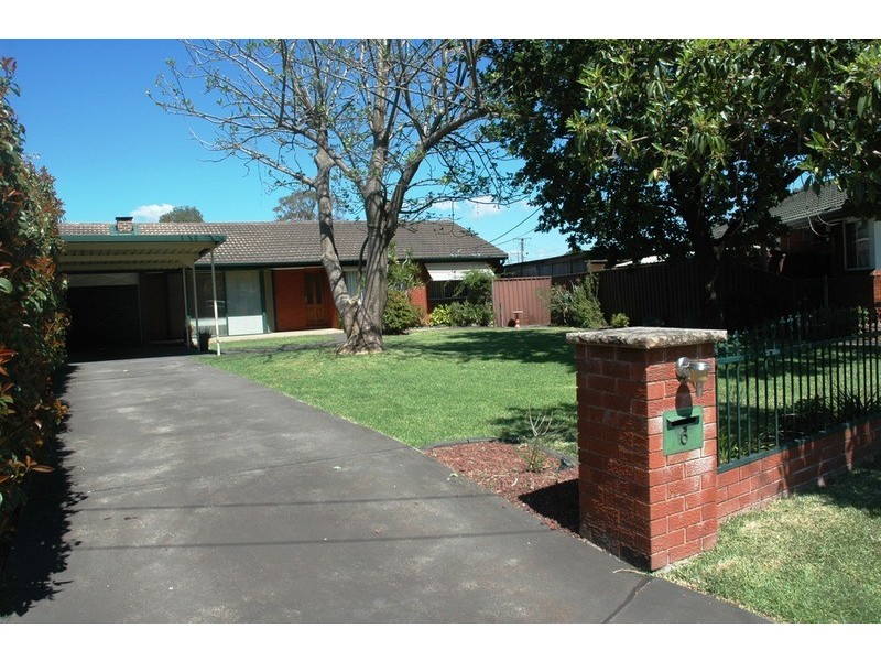 6 Yarrabee Place, Colyton NSW 2760