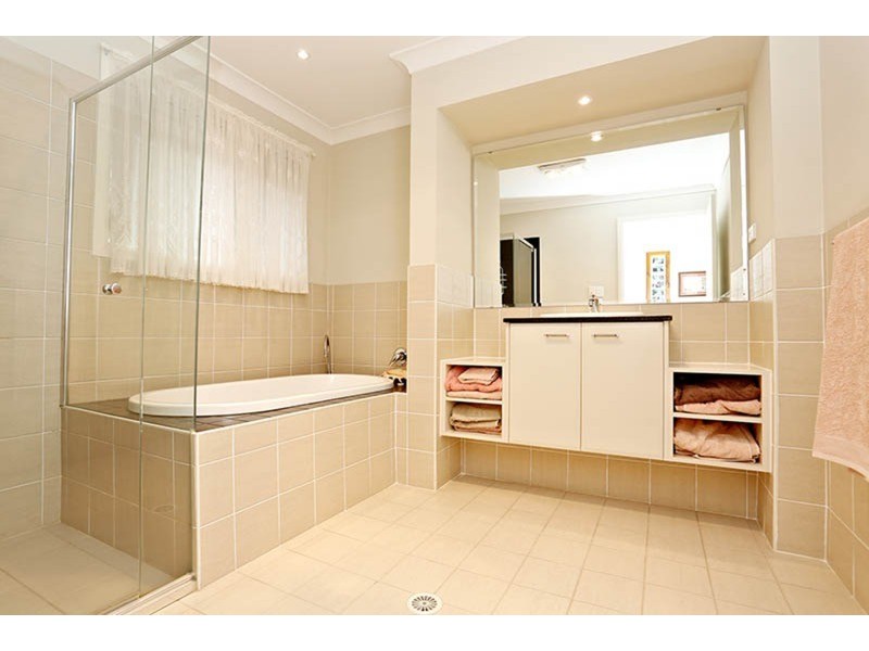 27 Brannigan Street, Ropes Crossing NSW 2760