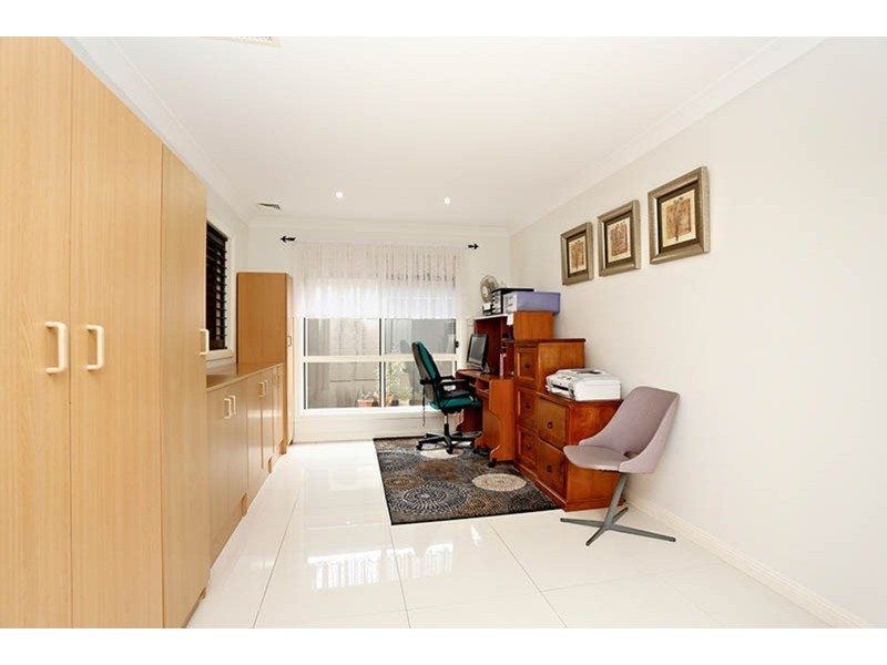 27 Brannigan Street, Ropes Crossing NSW 2760