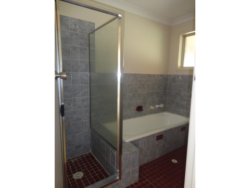 16 Danube Place, St Clair NSW 2759