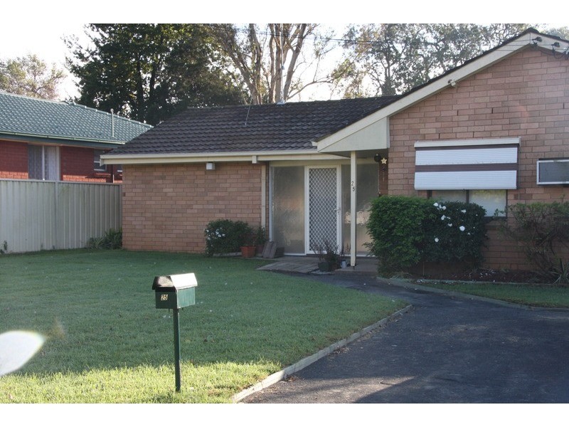 25b Hughes Street, Hobartville NSW 2753