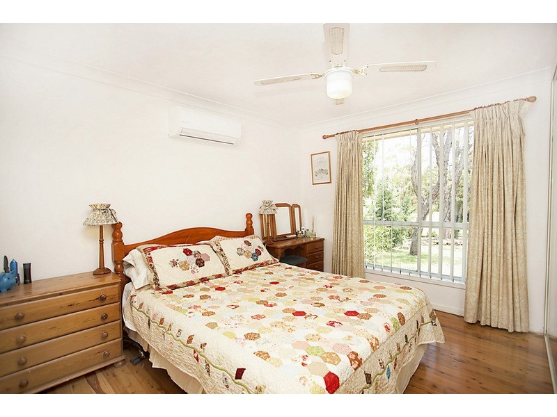 7 Phar Lap Close, St Clair NSW 2759