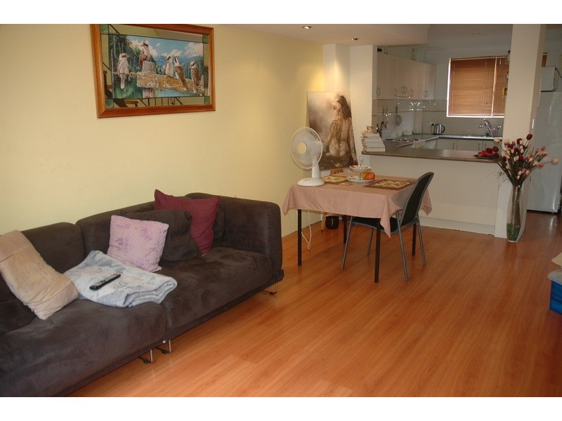 18/1-2 The Crescent, Penrith NSW 2750