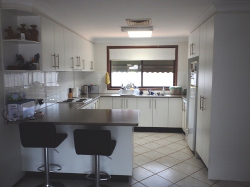 12 Kemerton  Street, St Clair NSW 2759