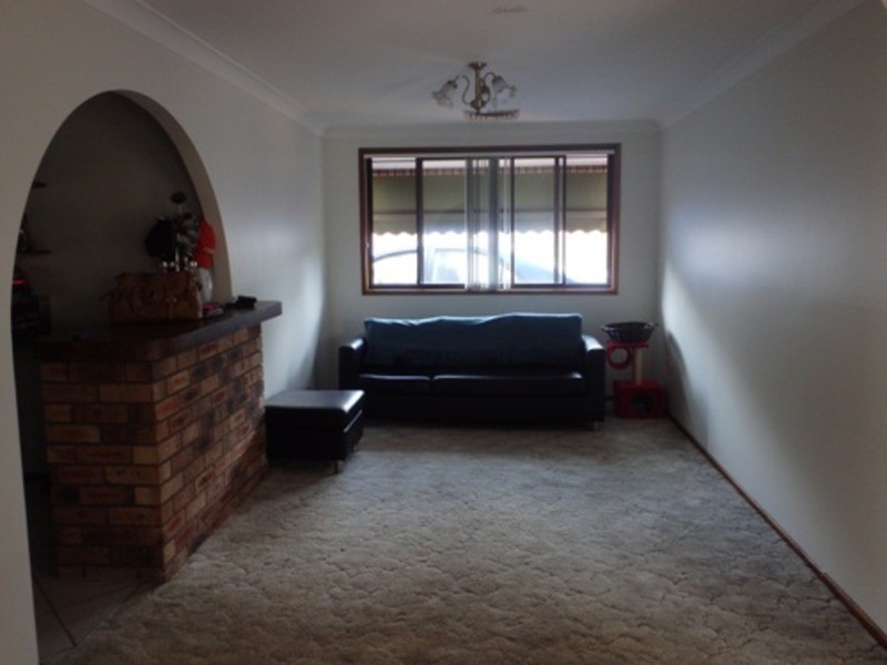 12 Kemerton  Street, St Clair NSW 2759