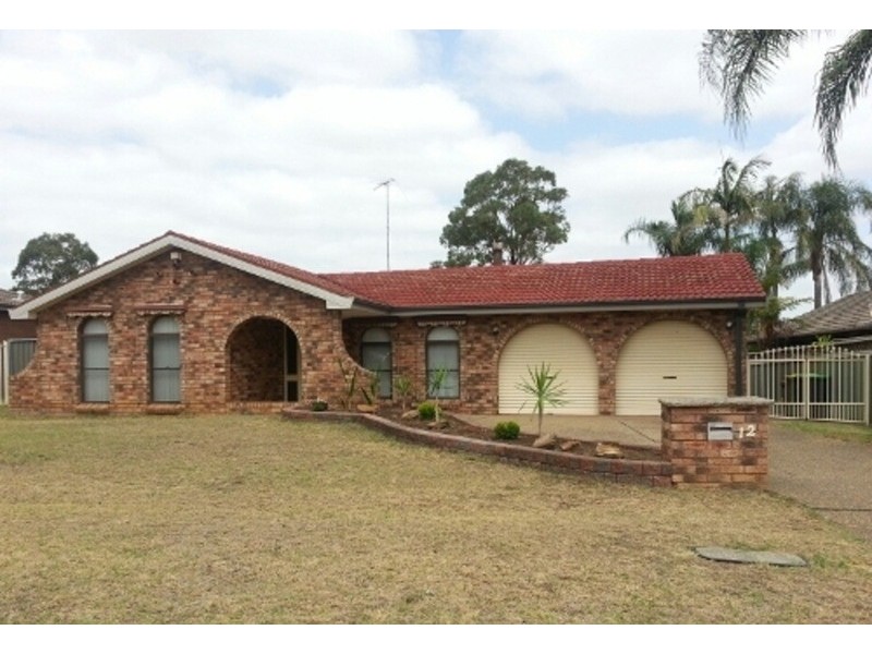 12 Kemerton  Street, St Clair NSW 2759