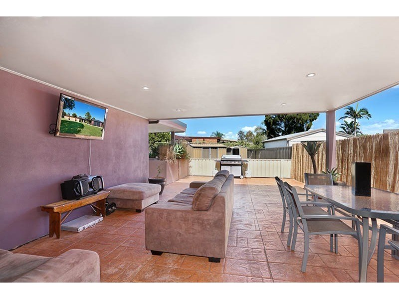 27 Singleton Avenue, Werrington County NSW 2747