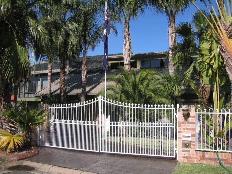 12 Tallwood Place, St Clair NSW 2759