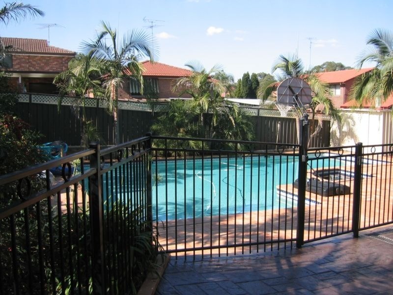 12 Tallwood Place, St Clair NSW 2759