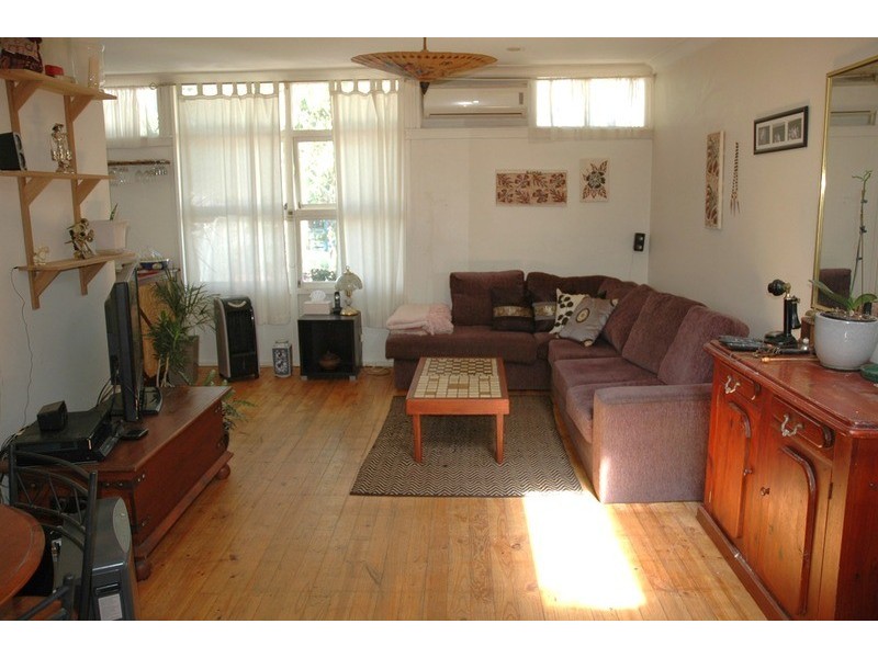 15 Kurama Crescent, Whalan NSW 2770