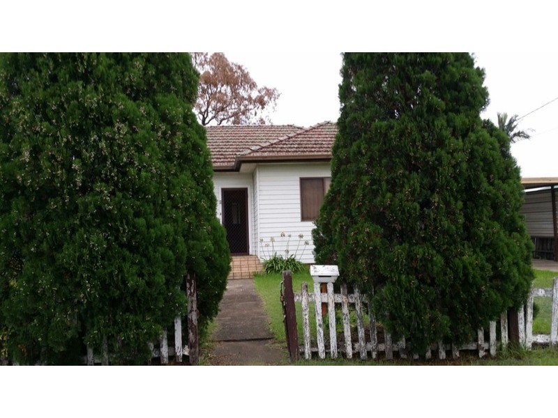 11 Perth Street, Oxley Park NSW 2760