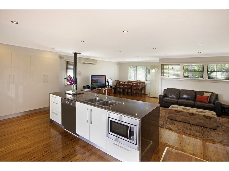 4 Finisterre Avenue, Whalan NSW 2770