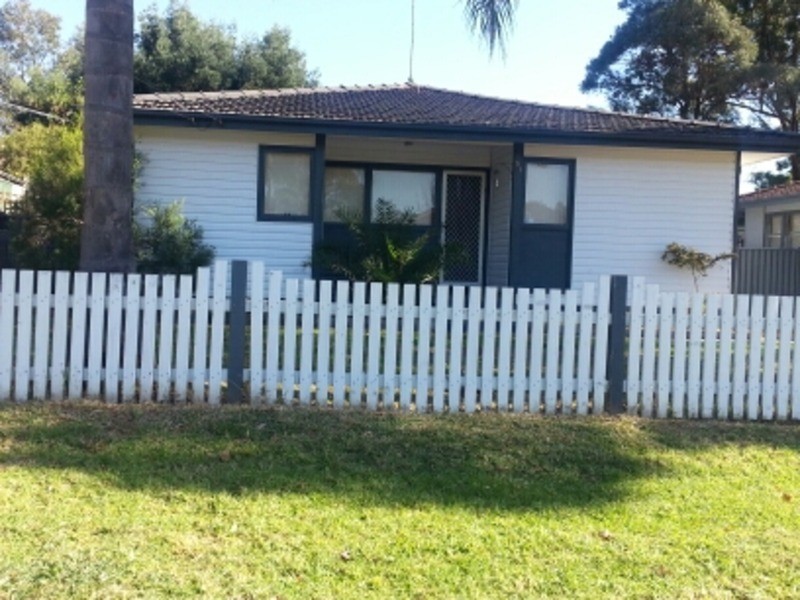 31 Sandakan Crescent, Lethbridge Park NSW 2770