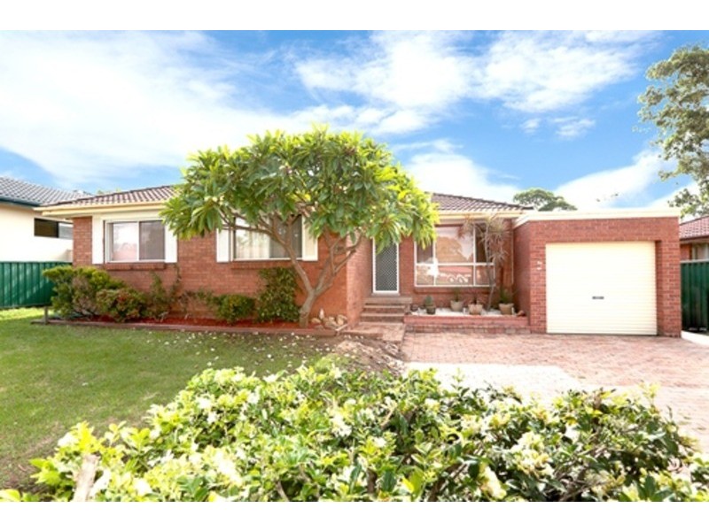 27 Fontana Close, St Clair NSW 2759