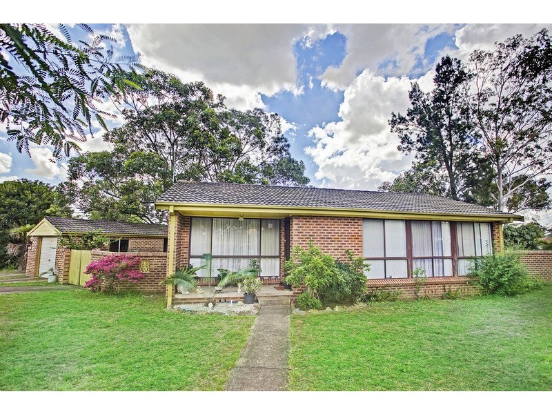 34 McCartney  Crescent, St Clair NSW 2759