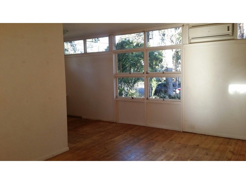 15 Kurama Crescent, Whalan NSW 2770