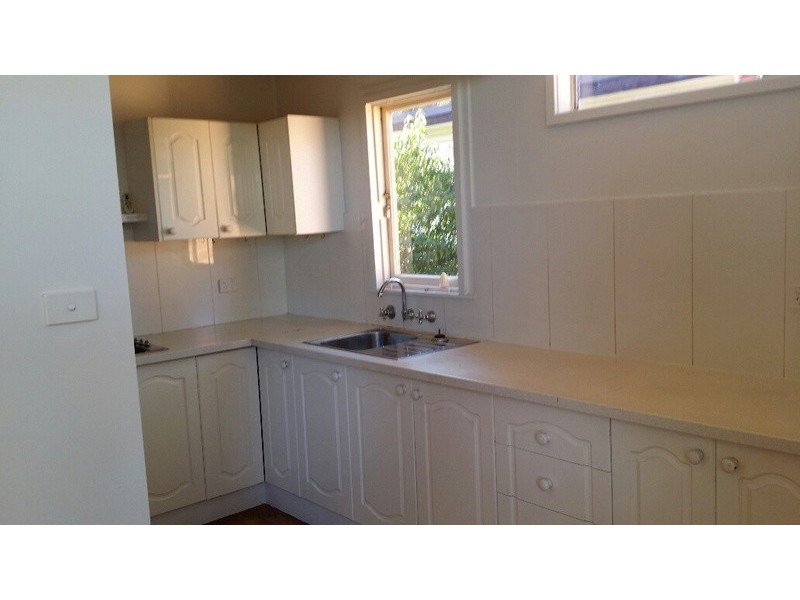 15 Kurama Crescent, Whalan NSW 2770