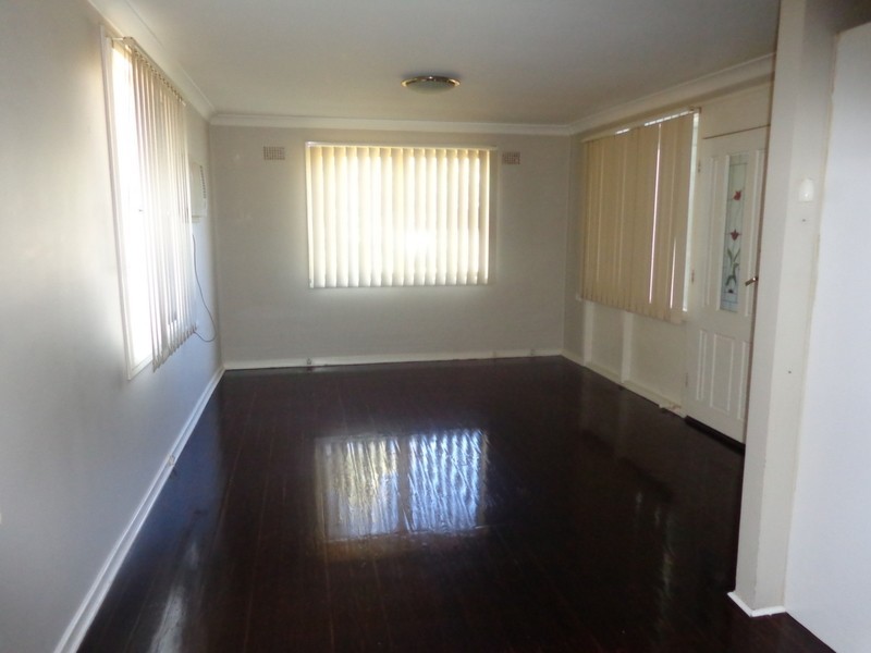 16 Parkes Crescent, Blackett NSW 2770