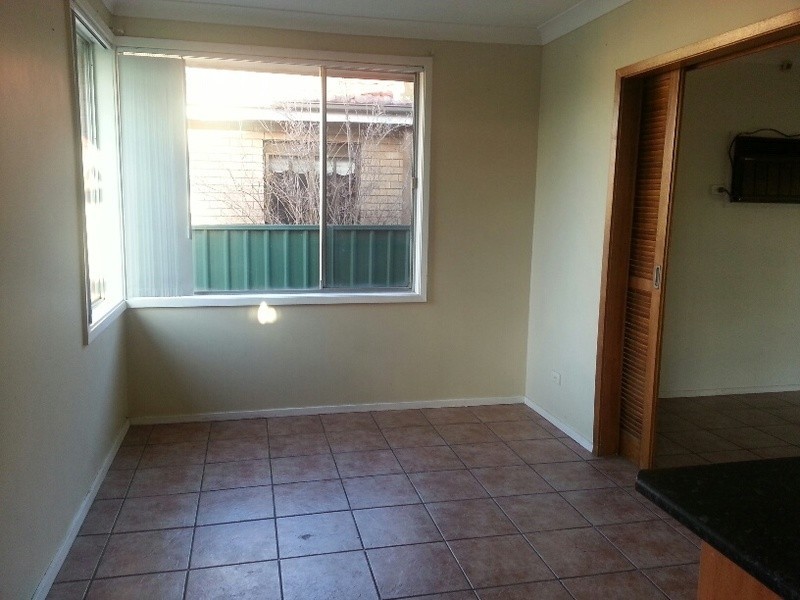 9 White  Parade, St Marys NSW 2760