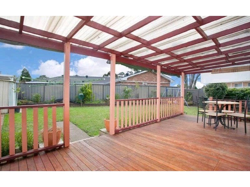 42 Cowper Circle, Quakers Hill NSW 2763