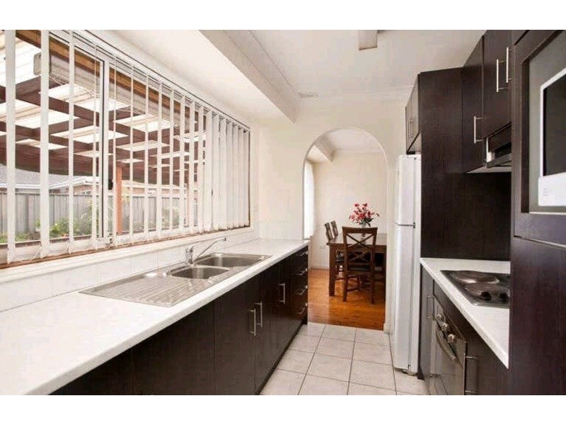 42 Cowper Circle, Quakers Hill NSW 2763